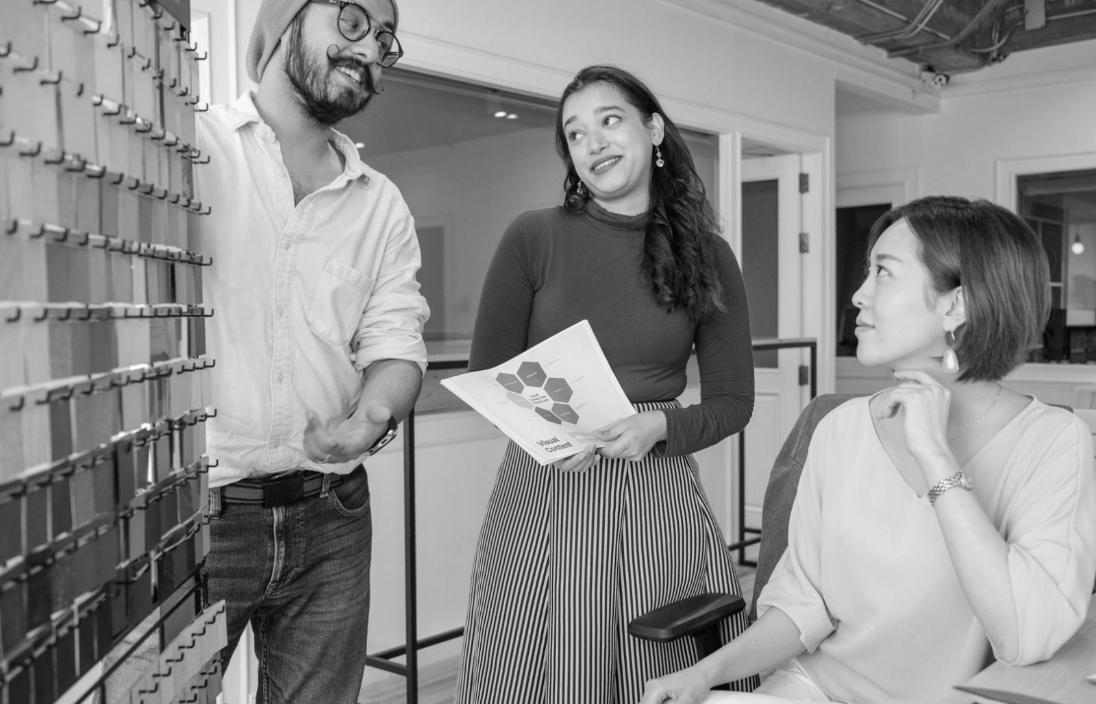 Strategic planning session at Futurenodetech office